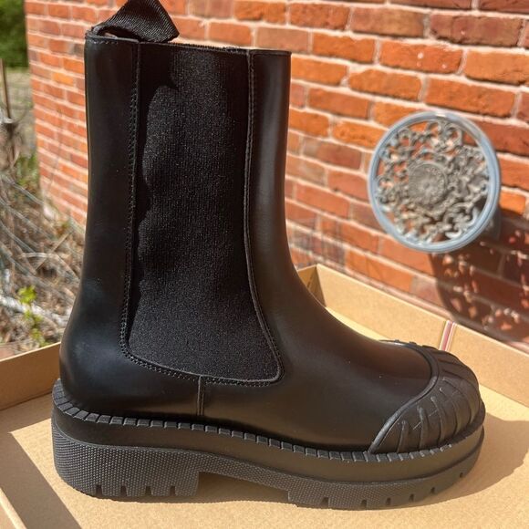 Maeve Chelsea Boots NIB - Picture 5 of 9